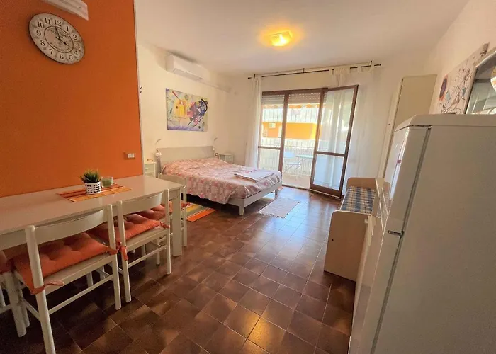 Appartamento In 42843 *